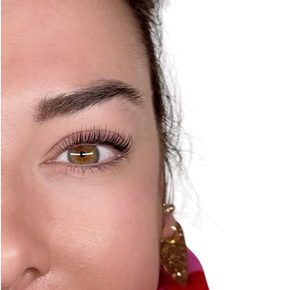 Rehaussement + Teinture des cils...